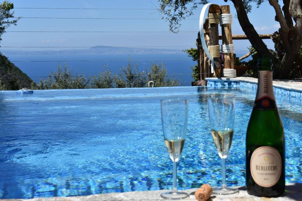 Casa Mazzola Bed & Breakfast Sant'Agnello Exterior photo