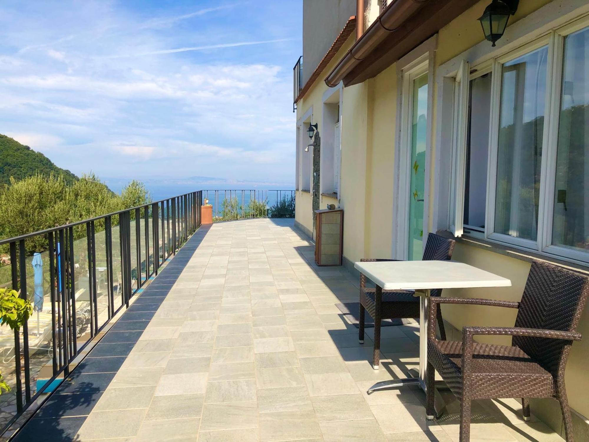 Casa Mazzola Bed & Breakfast Sant'Agnello Exterior photo