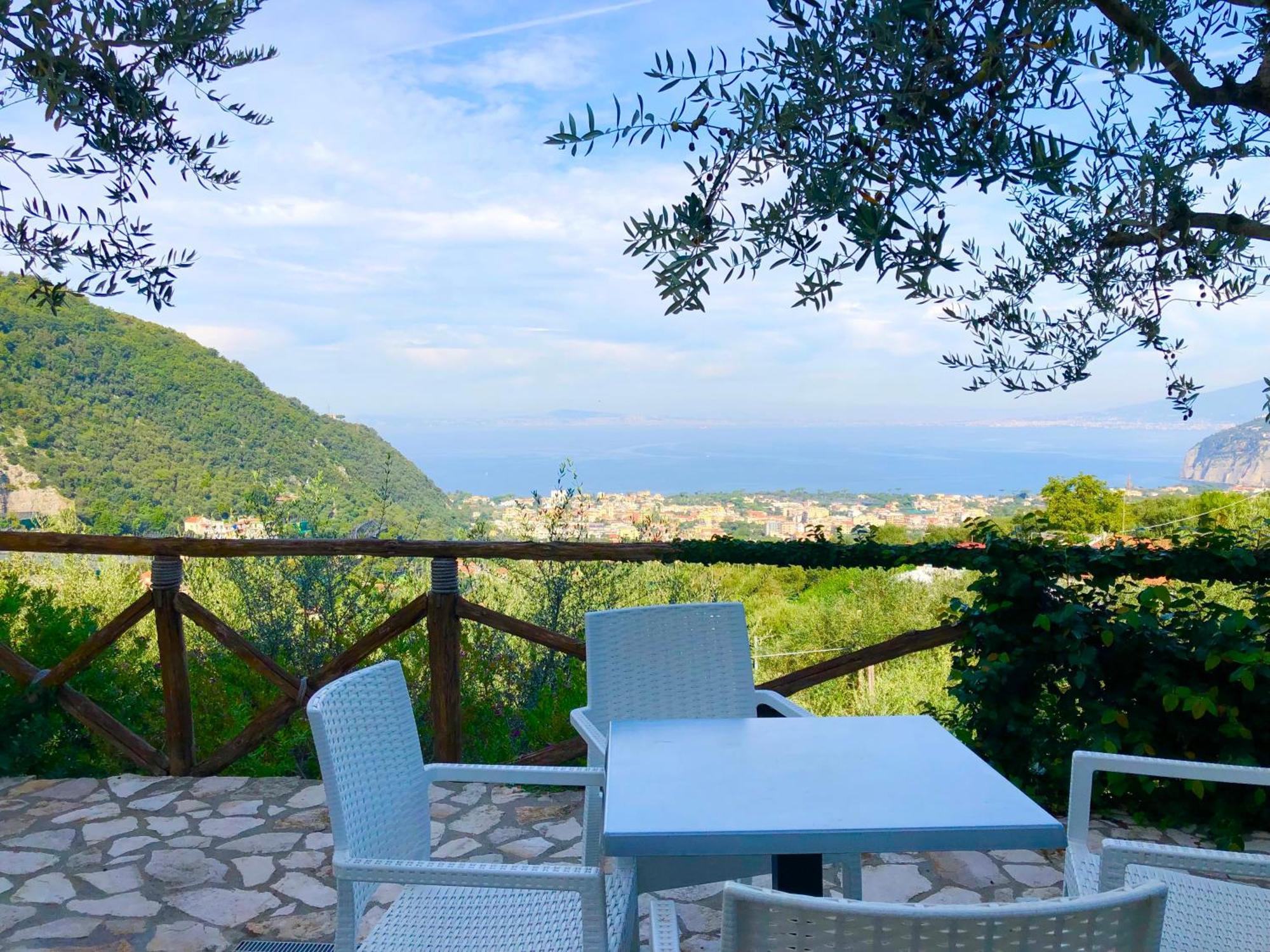 Casa Mazzola Bed & Breakfast Sant'Agnello Exterior photo